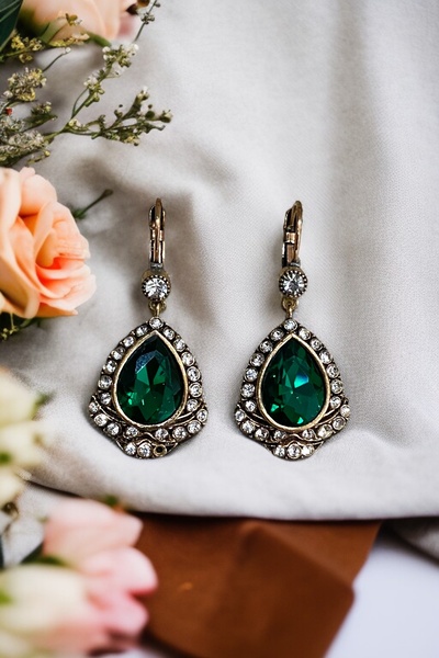 FAYRA ACCESSORIES Kristal Taşlı Antik Bronz Su Damlası Küpe