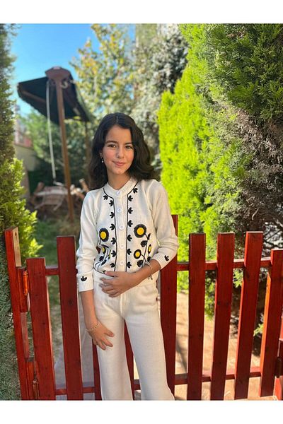 Hilal Akıncı Kids Daisy Embroidered Knitwear Double Set