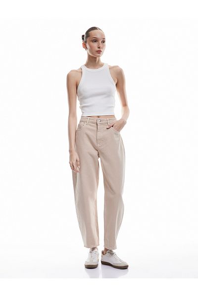 Koton Relaxed Fit Regular Waist Buttoned Cotton Barrel Jean Pants