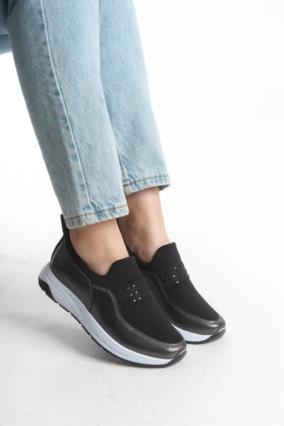 DELSOLERA Ravana Black and White Leather Laceless Thick Sole Casual Sports Shoes