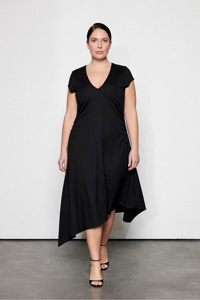LUOKK Galaia Plus Size V-Neck Midi Dress Black