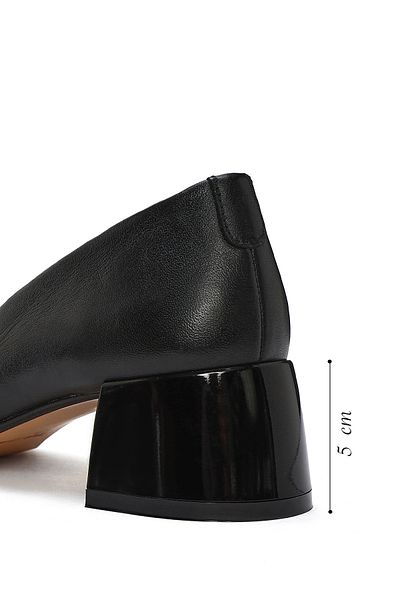 Derimod Women's Black Buckle Detailed Short Thick Heeled Leather Shoes 25Sfd 411018