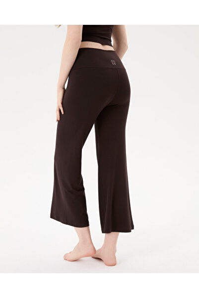 Ayma Active Γυναικείο καφέ σορτς Capri Flow - Κορσάζ διπλής στρώσης, εσωτερική στρώση σορτς, κάπρι