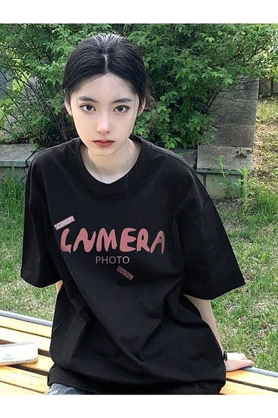 CLAYES Lnmera Oversize T-Shirt - Μαύρο εμπριμέ, Crew λαιμόκοψη, κοντό μανίκι