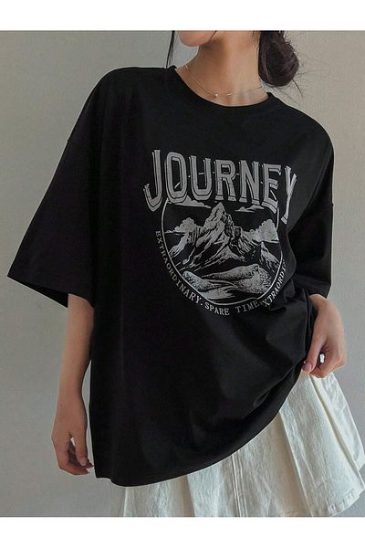 CLAYES Μπλουζάκι Journey Single Jersey - Μαύρο εμπριμέ κοντομάνικο μπλουζάκι με λαιμόκοψη