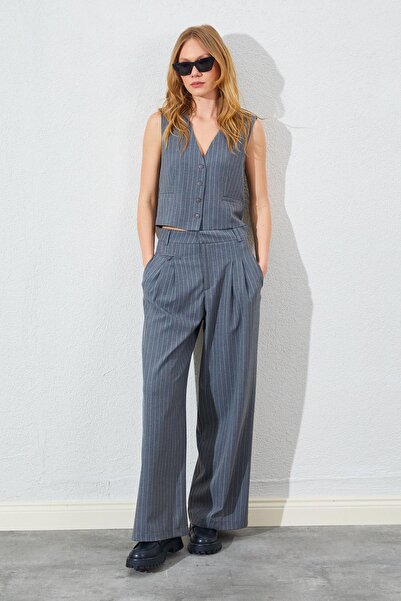 TENA Women's Light Gray Vest Pleated Trousers Suit