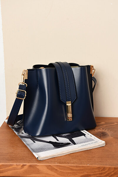 Handley Жіноча 3-секційна сумка з ручками та ременем через плече