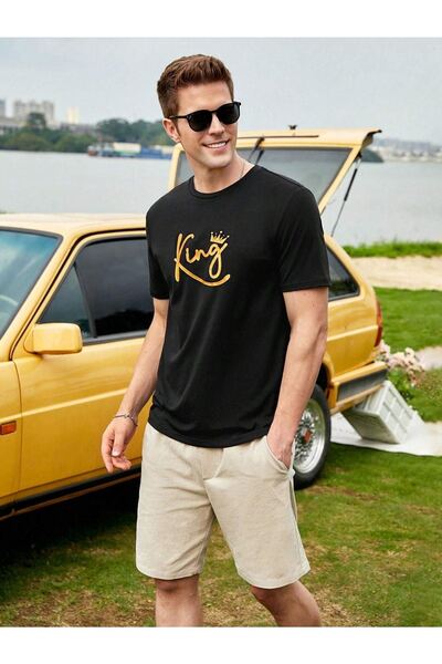 DUBU BUTİK Μπλουζάκι King - Μαύρο εμπριμέ κοντομάνικο μπλουζάκι με λαιμόκοψη