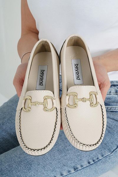 Beyond Γυναικεία Κρέμα GC Buckle Daily Casual Παπούτσια Μπαλαρίνας BYNDDEM05
