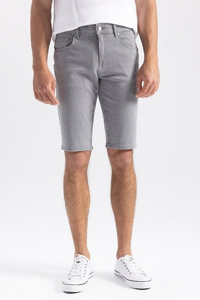 DeFacto Slim Fit Slim Fit Bermuda Jean A4802ax23sm