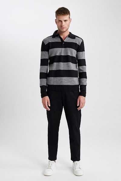 DeFacto Standard Fit Regular Cut Gestreifter Strickpullover mit Polokragen Y4194az23wn