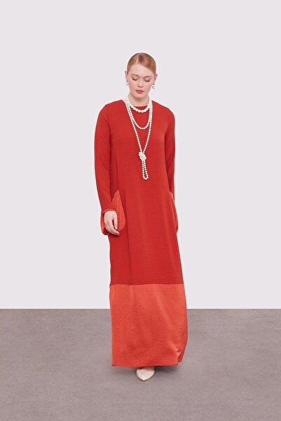 Levidor Cinnamon large pocket detailed dress