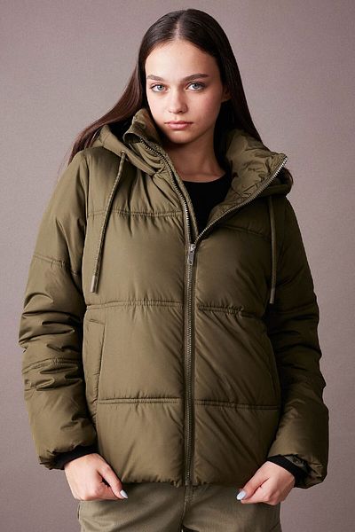 DeFacto Wasserabweisender Oversize-Mantel – Kal Shiite Puffer A0757ax23wn