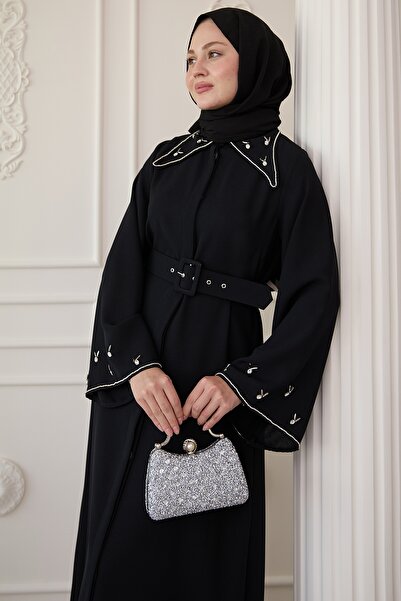 InStyle Triangle Collar Stone Black Abaya