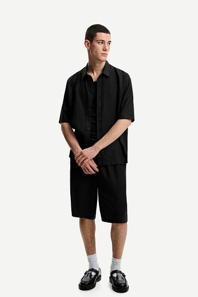 Bershka Loose linen blend jogger Bermuda shorts