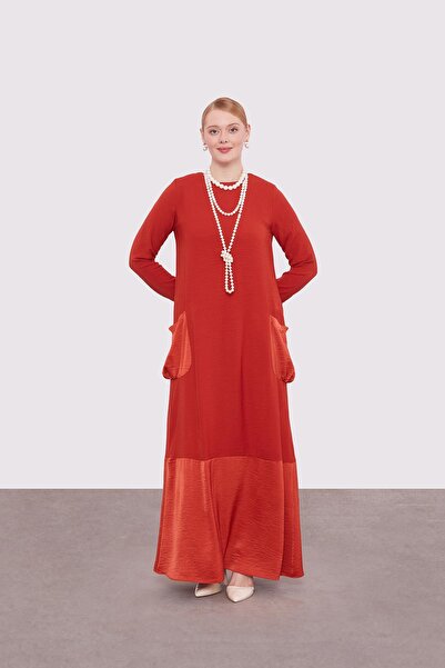 Levidor Cinnamon large pocket detailed dress
