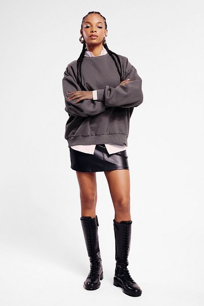 DeFacto Silná a široká oversize mikina – Crew Neck, Solid Fit A4177Ax23Wn