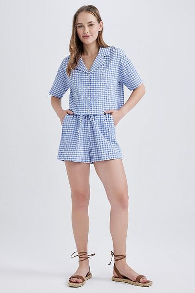 DeFacto Übergroßes Crinkle-Gingham-Kurzarmhemd – Pyjama-Kragen B1857ax23hs