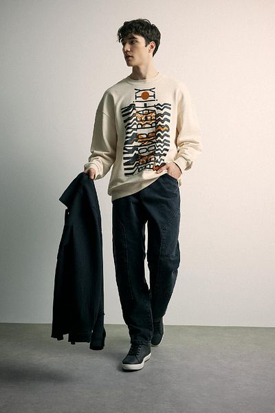 DeFacto Oversize Wide Fit Crew Neck Printed Sweatshirt B4764Ax24Sp