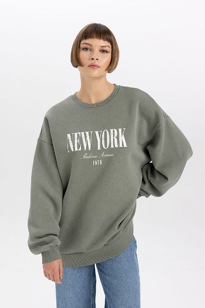 DeFacto Relaxed Cut Crew Neck Printed Pale Effect Sweatshirt - B6595ax23wn