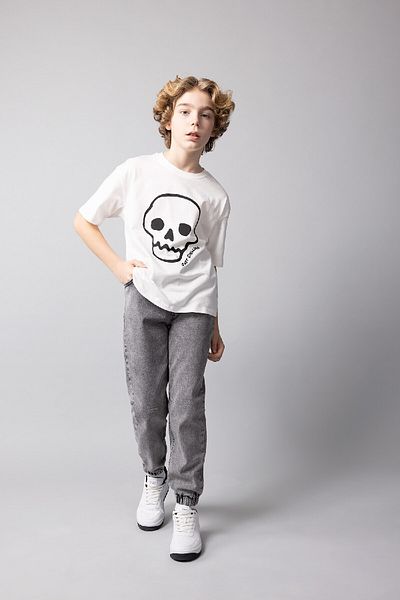DeFacto Boy Oversize Wide Fit Crew Neck Embroidery Short Sleeve T-Shirt B6433A824Sm