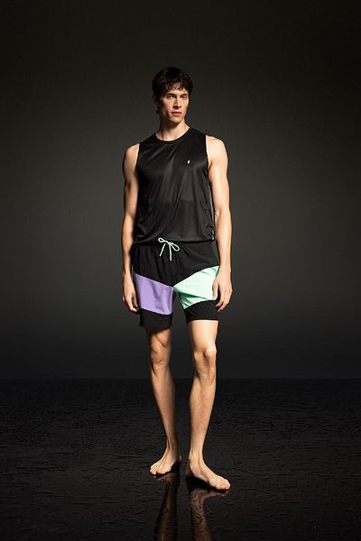 DeFacto Bedruckte Sportler-Badeshorts in normaler Passform mit kurzer Länge B5998ax24hs