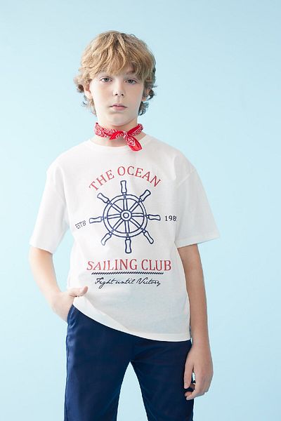 DeFacto Boy's Oversize Wide Fit Crew Neck Printed Short Sleeve T-Shirt B5773A824Sm