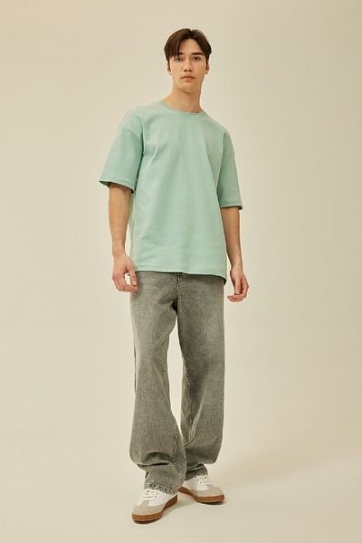 DeFacto Bequemes, bedrucktes T-Shirt aus schwerem Stoff mit Rundhalsausschnitt – bequeme, normale Passform, kurze Ärmel B4220ax24sp