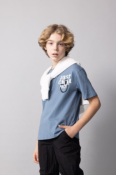 DeFacto Boy Oversize Wide Fit Crew Neck Embroidery Short Sleeve T-Shirt B6434A824Sm