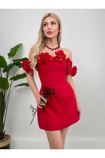 GİZONLY Rose Detailed Strapless Dress