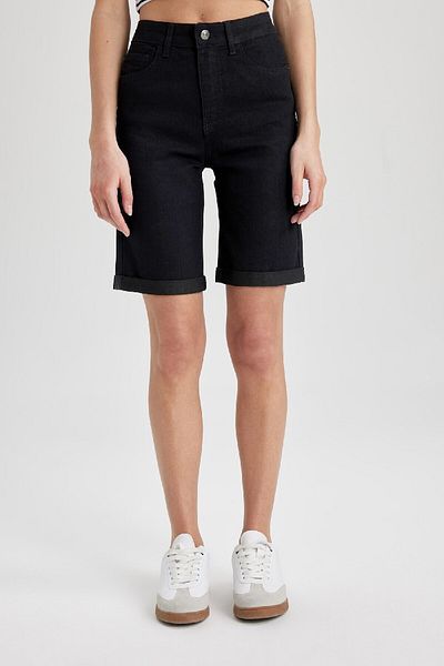 DeFacto Normal Waist Folded Leg Basic Straight Jean Shorts A1958Ax24Sm