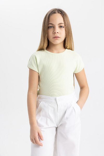 DeFacto Girls' Crew Neck Slim Fit T-Shirt - Short Sleeve, Ribbed Camisole B3053A824Sm