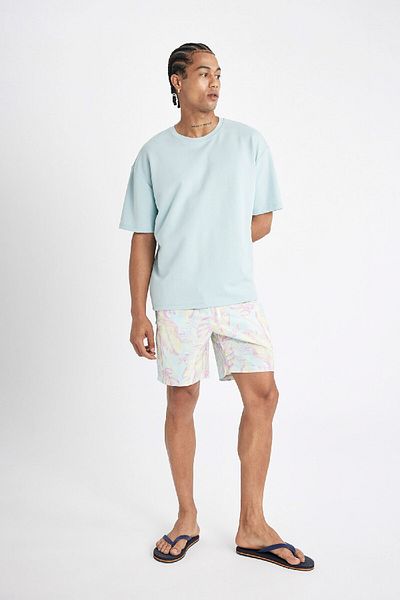 DeFacto Gemusterte, kurze Badeshorts mit normaler Passform - B7558AX24HS