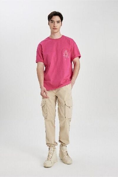 DeFacto Comfort Fit Rundhalsausschnitt bedrucktes Kurzarm-T-Shirt B8933ax24sm