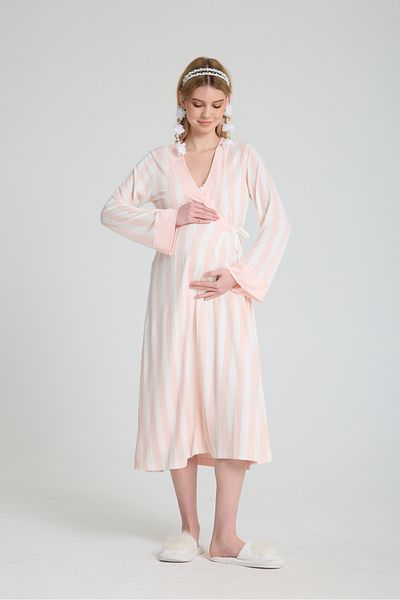 Effortt Maternity Pregnant 3-Piece Pajama Set with Breastfeeding Feature – Stylish and Comfortable