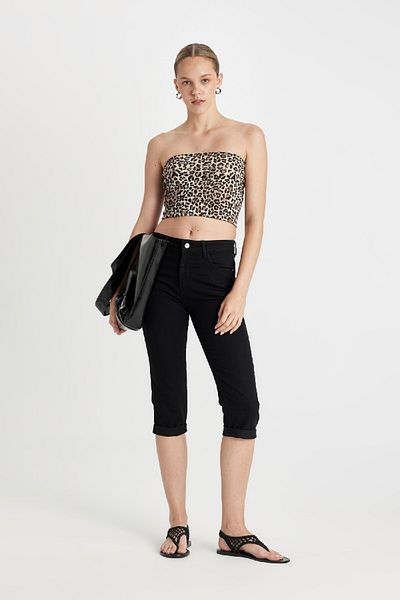 DeFacto Capri-Jeans mit hoher Taille B9177AX24SM