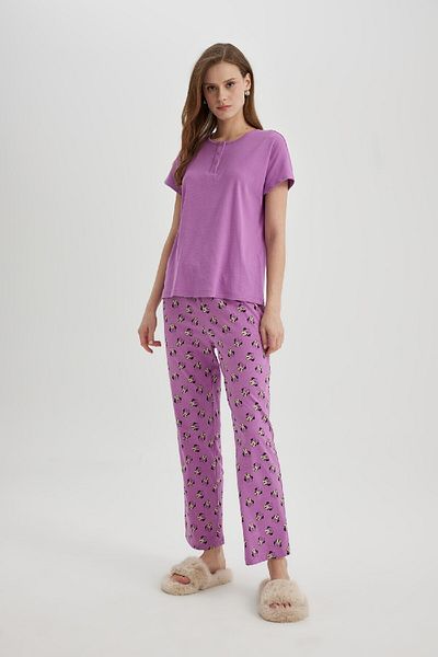 DeFacto Regular Fit Crew Výstřih Krátký rukáv Běžné Pyžamo Top-fall In Love Z5331az24sp