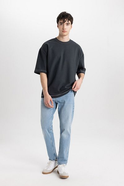 DeFacto Locker geschnittenes, kurzärmliges T-Shirt aus schwerem Stoff mit Rundhalsausschnitt C0147ax24sp