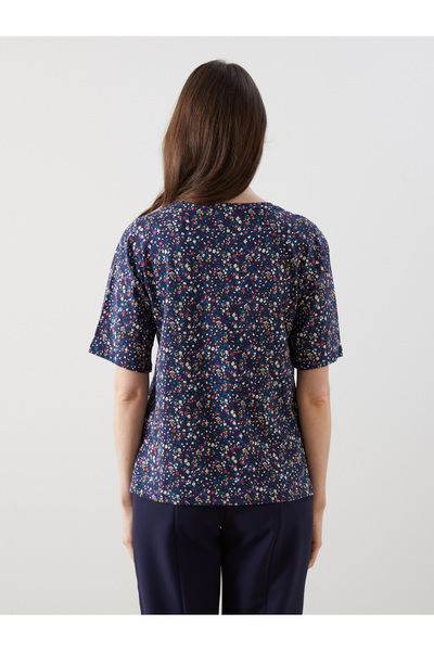 LC Waikiki Legénynyakú virágos női póló