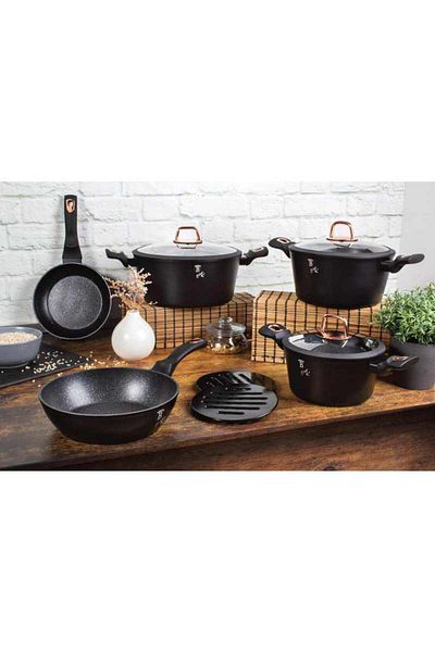 Berlinger Black Rose Collection 10-piece dinnerware set with marble finish