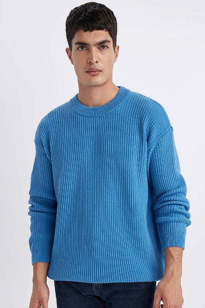 DeFacto Übergroßer Basic-Strickpullover mit breiter Passform und Rundhalsausschnitt B9718ax24sp
