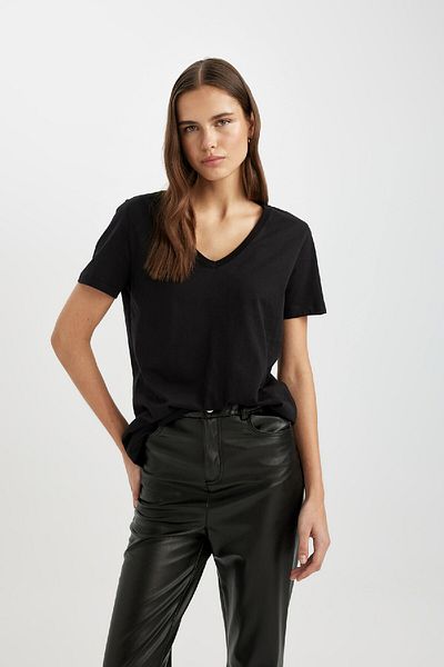 DeFacto Regular Fit V-Neck Short Sleeve T-Shirt W9578AZ24SM