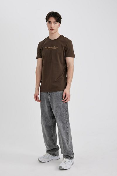 DeFacto Тениска Slim Fit Slim Fit Тениска с щампа с кръгла яка и къс ръкав C2085Ax24Sm