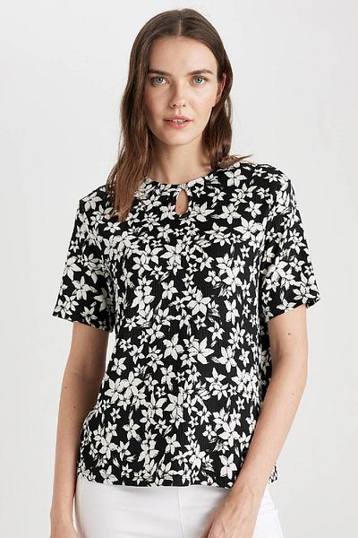 DeFacto Regular Fit Crew Neck Floral Short Sleeve T-Shirt C1876ax24sp