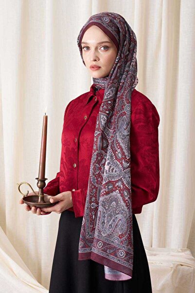 Madame Polo Red Historical Livia Shawl