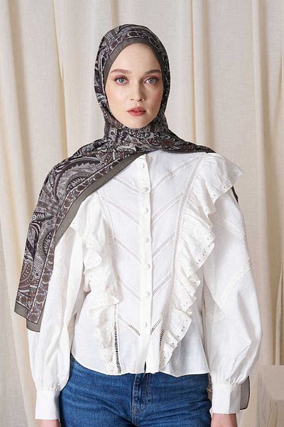 Madame Polo Ιστορικό σάλι με μοτίβο Florentis με τατουάζ Nefti