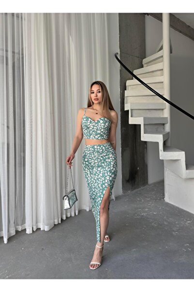 Jeevee Set crop cu decolteu cu inimă verde cu imprimeu floral și fuste midi c...