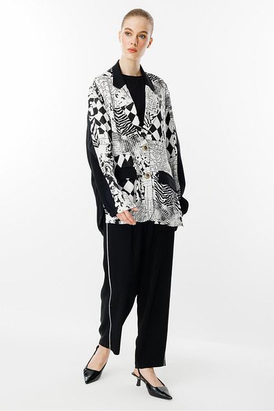 Ghisa Mono Collar Suit Black