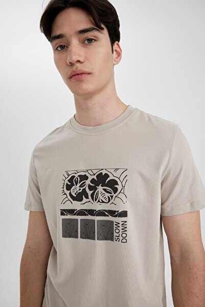 DeFacto Slim Fit Dar Kesim Bisiklet Yaka Baskılı Kısa Kollu Tişört C2814AX24SM