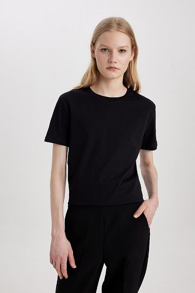 DeFacto Regular Fit Crew Neck Combed Basic Solid Short Sleeve T-Shirt W9584Az24Sm